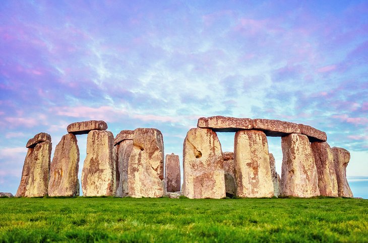 europe-top-attractions-stonehenge-england